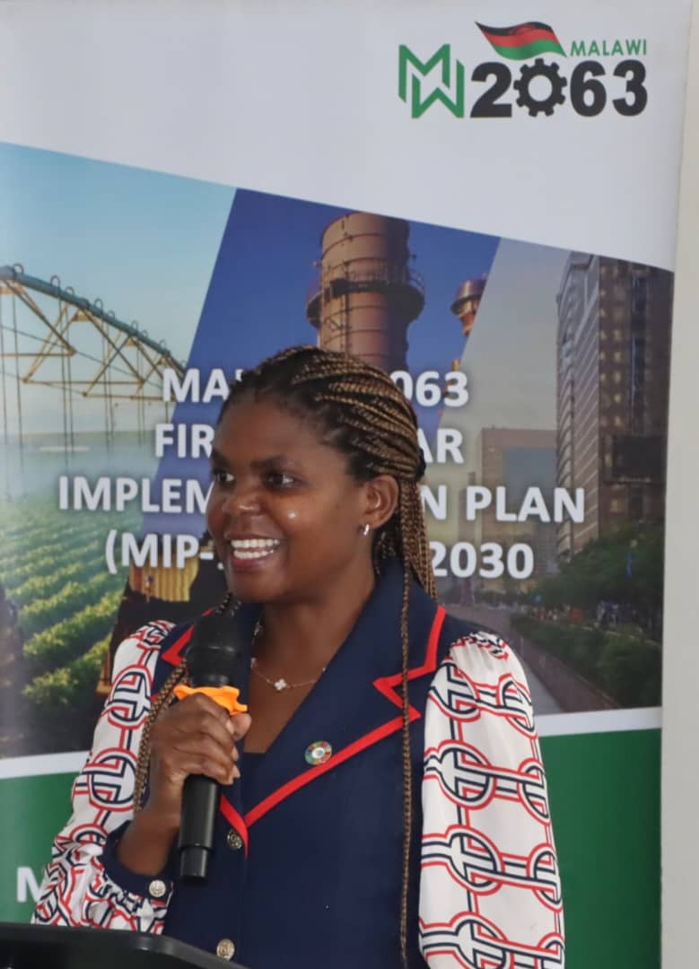 Youths challenged on MW2063 actualisation